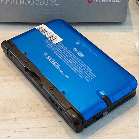 Nintendo 3DS XL Console Premium Refurbished & Charger Blue - Picture 12 of 16